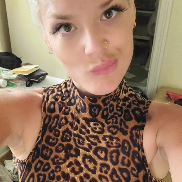 Meet your Posher, Audrey - Picture 9 of 11